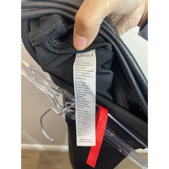 Spanx Faux Leather Leggings with Sequins Size Small Stretchy Pull On Black - Picture 5 of 10